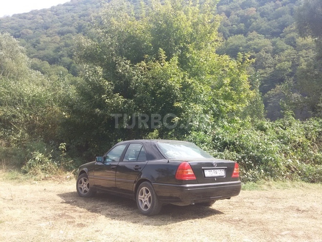 Mercedes C 200 1995, 466,000 km - 2.0 l - Bakı