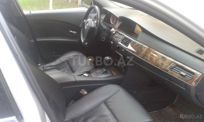 BMW 530 2004, 230,000 km - 3.0 l - Bakı