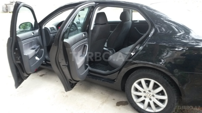 Volkswagen Jetta 2008, 97,000 km - 1.6 l - Bakı