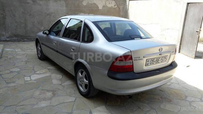 Opel Vectra 1998, 180,000 km - 1.8 l - Bakı