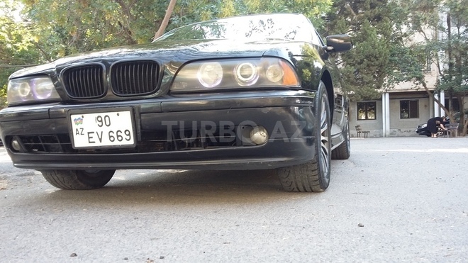 BMW 525 2001, 355,000 km - 2.5 l - Bakı