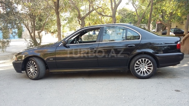 BMW 525 2001, 355,000 km - 2.5 l - Bakı