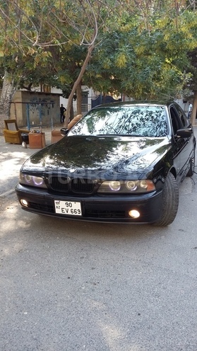 BMW 525 2001, 355,000 km - 2.5 l - Bakı