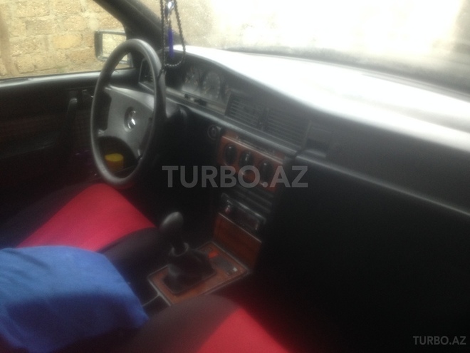 Mercedes 190 1991, 1,800,000 km - 2.0 l - Bakı