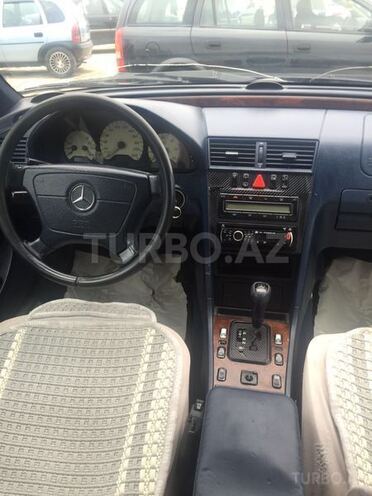 Mercedes C 220 2000, 296,000 km - 2.2 l - Sumqayıt