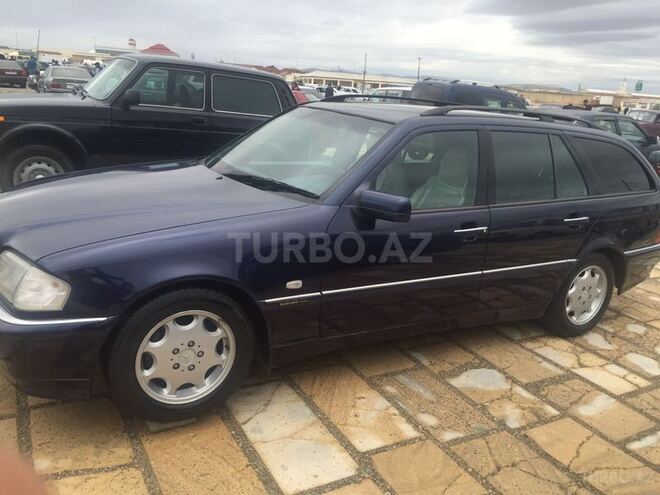 Mercedes C 220 2000, 296,000 km - 2.2 l - Sumqayıt