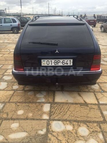 Mercedes C 220 2000, 296,000 km - 2.2 l - Sumqayıt