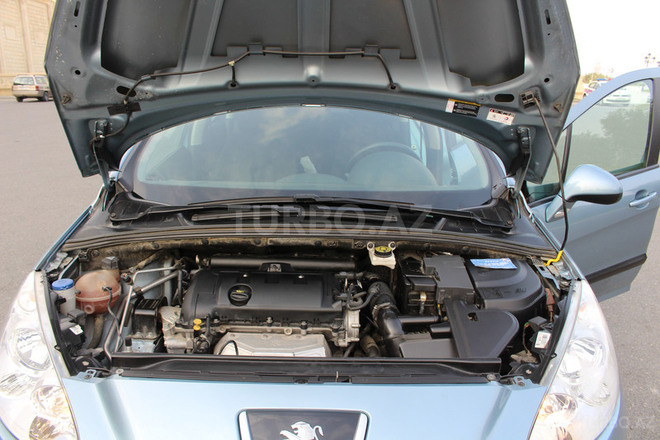 Peugeot 308 2012, 50,000 km - 1.6 l - Bakı