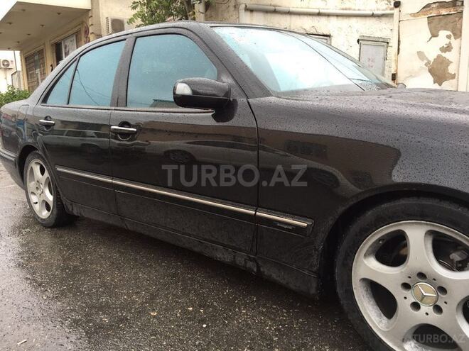 Mercedes E 240 1999, 307,000 km - 2.6 l - Bakı
