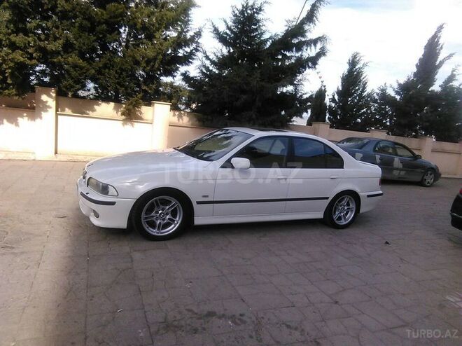 BMW 330 2001, 145,000 km - 3.0 l - Sumqayıt