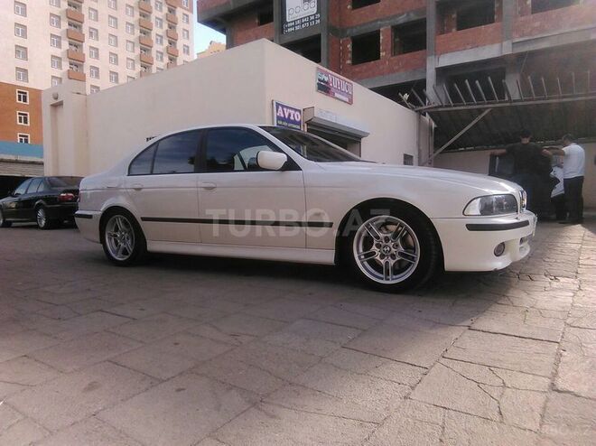 BMW 330 2001, 145,000 km - 3.0 l - Sumqayıt