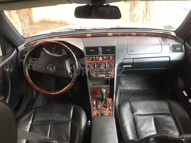 Mercedes C 220 1999, 388,000 km - 2.2 l - Bakı