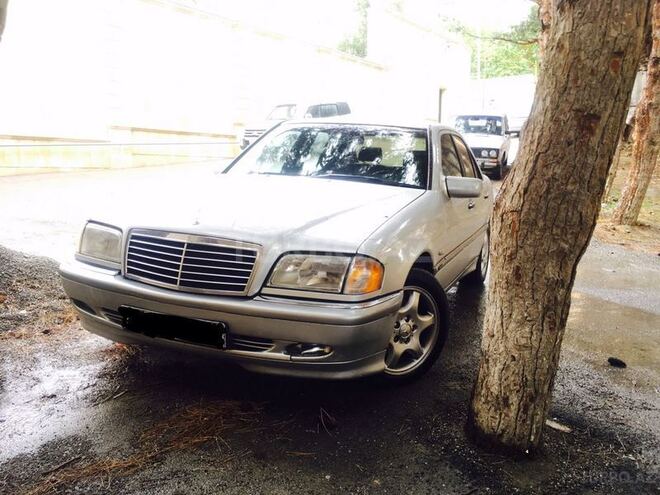 Mercedes C 220 1999, 388,000 km - 2.2 l - Bakı