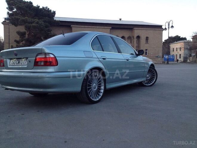 BMW 525 2002, 213,000 km - 0.3 l - Sumqayıt
