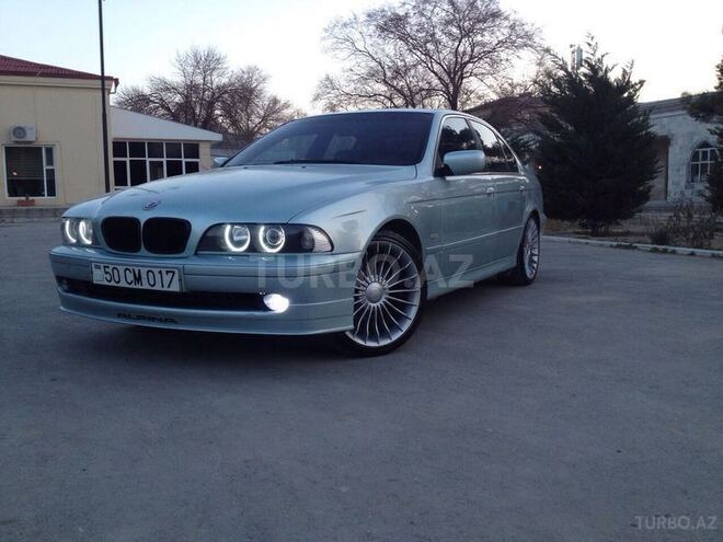 BMW 525 2002, 213,000 km - 0.3 l - Sumqayıt