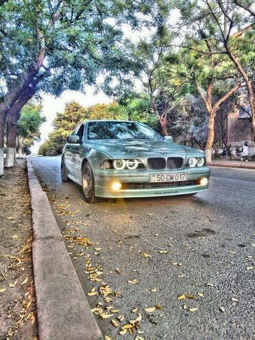 BMW 525 2002, 213,000 km - 0.3 l - Sumqayıt