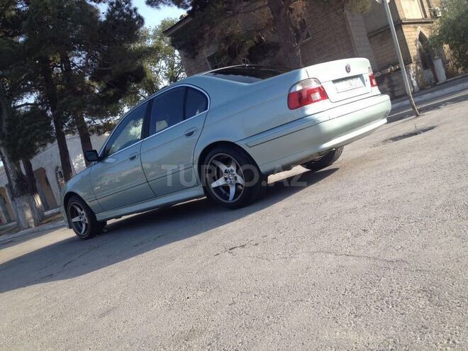 BMW 525 2002, 213,000 km - 0.3 l - Sumqayıt