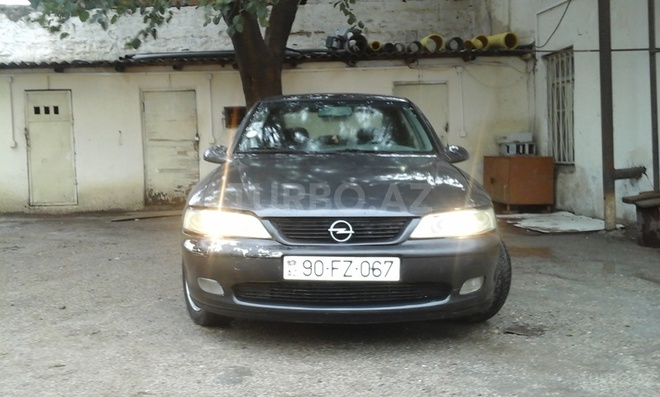 Opel Vectra 1996, 226,200 km - 2.0 l - Bakı