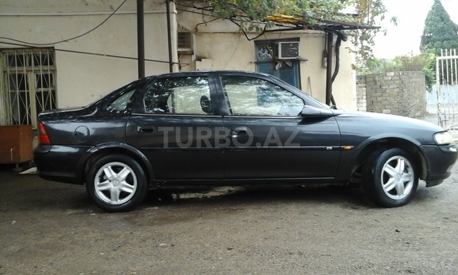 Opel Vectra 1996, 226,200 km - 2.0 l - Bakı