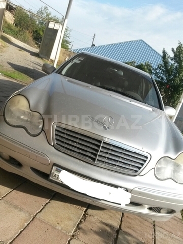 Mercedes C 220 2002, 193,000 km - 2.2 l - Göygöl