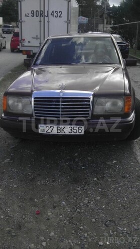 Mercedes E 200 1990, 175,000 km - 2.0 l - Bakı