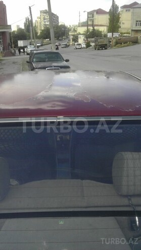 Mercedes E 200 1990, 175,000 km - 2.0 l - Bakı