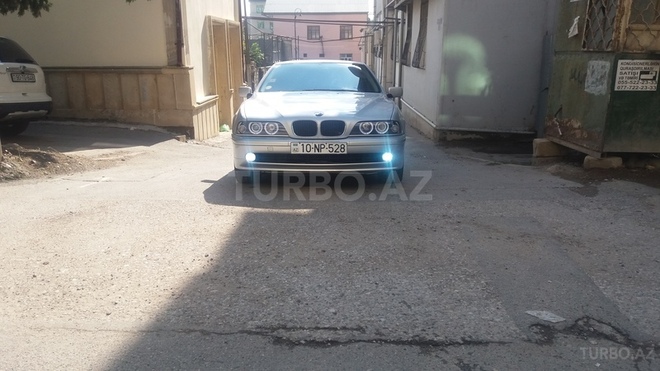 BMW 528 2000, 220,000 km - 2.8 l - Bakı