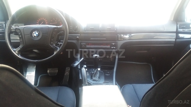 BMW 528 2000, 220,000 km - 2.8 l - Bakı