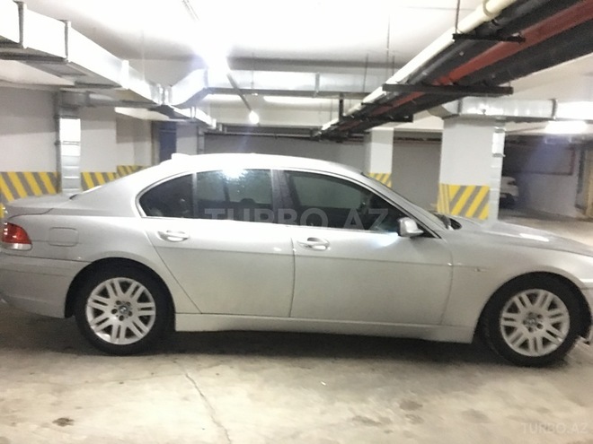 BMW 745 2002, 180,000 km - 4.4 l - Bakı