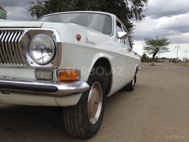 GAZ 24 1982, 352,100 km - 2.4 l - Cəlilabad