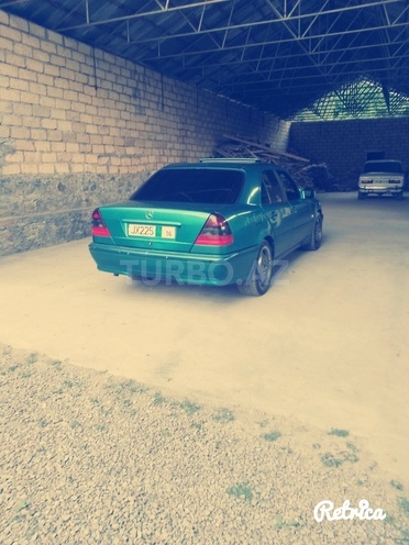 Mercedes C 180 1999, 300,000 km - 1.8 l - Gəncə