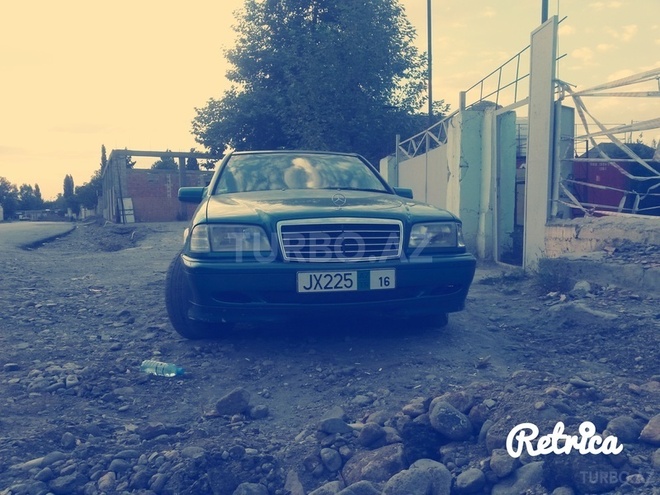 Mercedes C 180 1999, 300,000 km - 1.8 l - Gəncə