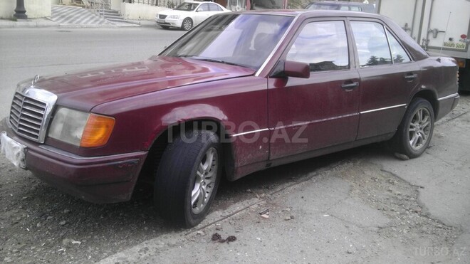 Mercedes E 200 1990, 178,000 km - 2.0 l - Bakı