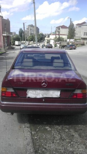 Mercedes E 200 1990, 178,000 km - 2.0 l - Bakı