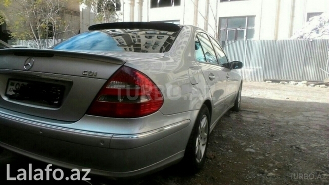 Mercedes E 270 2002, 280,000 km - 2.7 l - Bakı