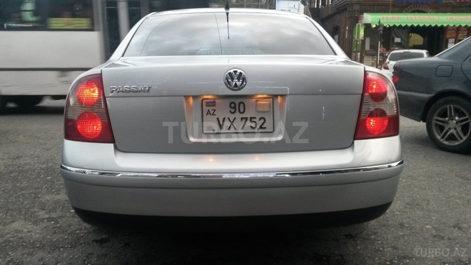Volkswagen Passat 2004, 145,000 km - 1.8 l - Bakı