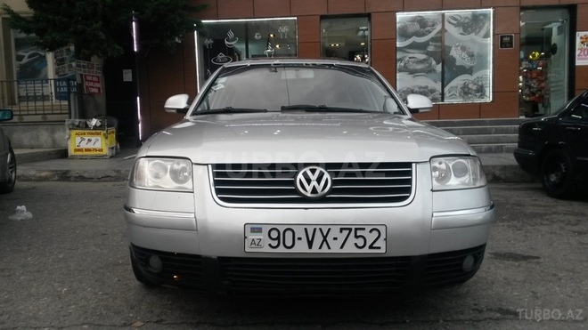 Volkswagen Passat 2004, 145,000 km - 1.8 l - Bakı
