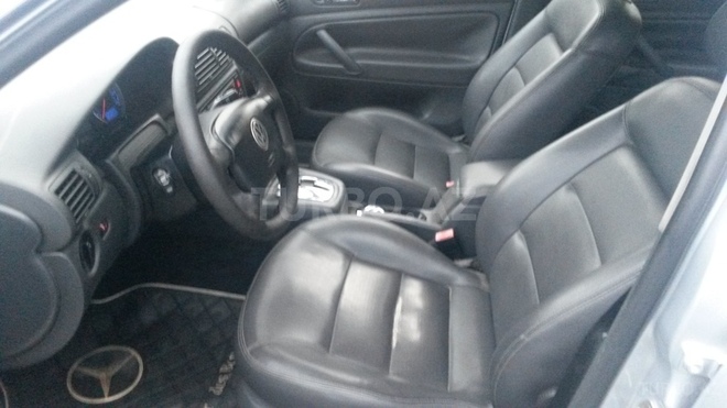 Volkswagen Passat 2004, 145,000 km - 1.8 l - Bakı