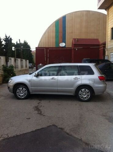 Mitsubishi Airtrek 2001, 197,000 km - 2.4 l - Bakı