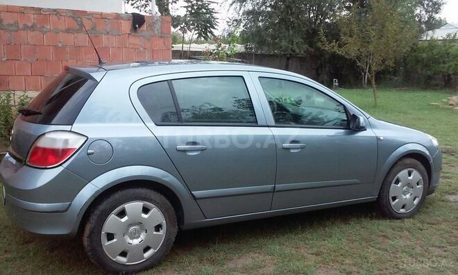 Opel Astra 2006, 270,000 km - 1.4 l - Bakı