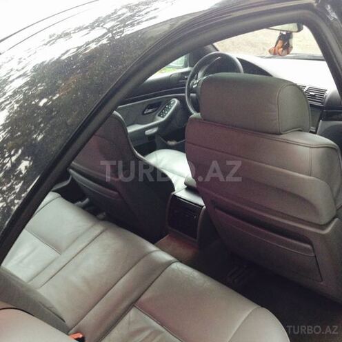BMW 528 1998, 290,000 km - 2.8 l - Bakı