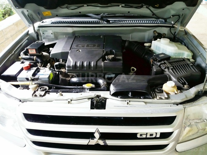 Mitsubishi Pajero io 2001, 79,700 km - 2.0 l - Şamaxı