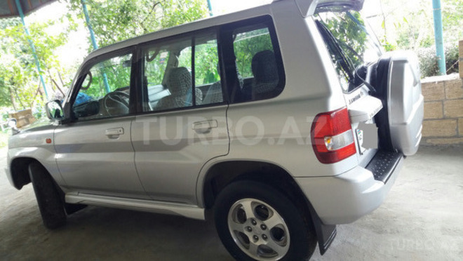 Mitsubishi Pajero io 2001, 79,700 km - 2.0 l - Şamaxı