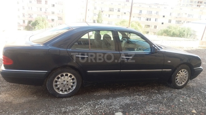 Mercedes E 220 1997, 315,000 km - 2.2 л - Bakı