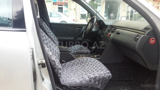 Mercedes E 200 2000, 270,000 km - 2.2 l - Sumqayıt