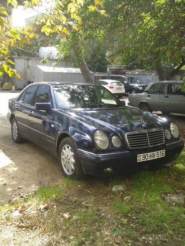 Mercedes E 230 1998, 350,000 km - 2.3 l - Bakı