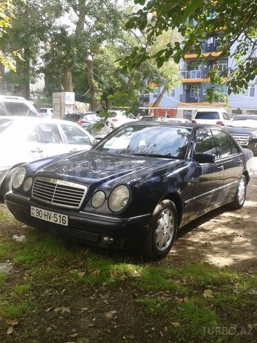 Mercedes E 230 1998, 350,000 km - 2.3 l - Bakı