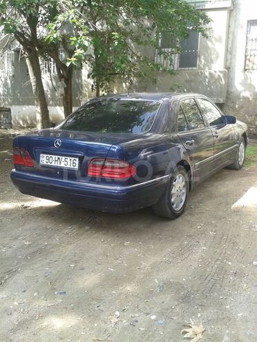 Mercedes E 230 1998, 350,000 km - 2.3 l - Bakı