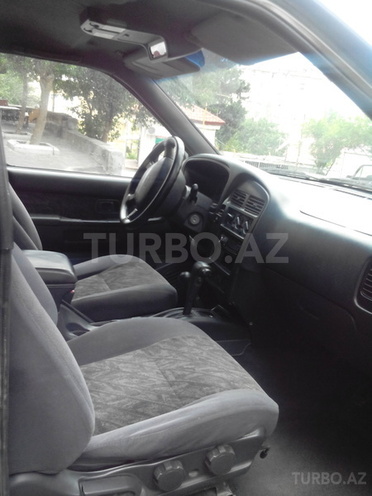 Nissan Terrano 1995, 234,090 km - 2.7 l - Bakı