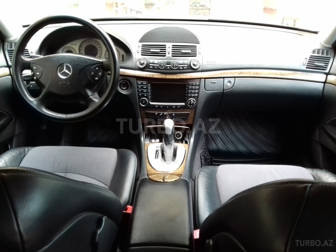 Mercedes E 260 2002, 254,000 km - 2.6 l - Sumqayıt